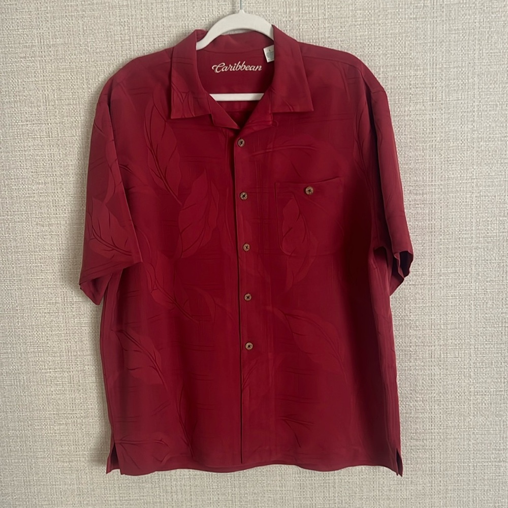 Caribbean Men’s Maroon Red Hawaiian Button Up Short Sleeve Shirt Size L New.